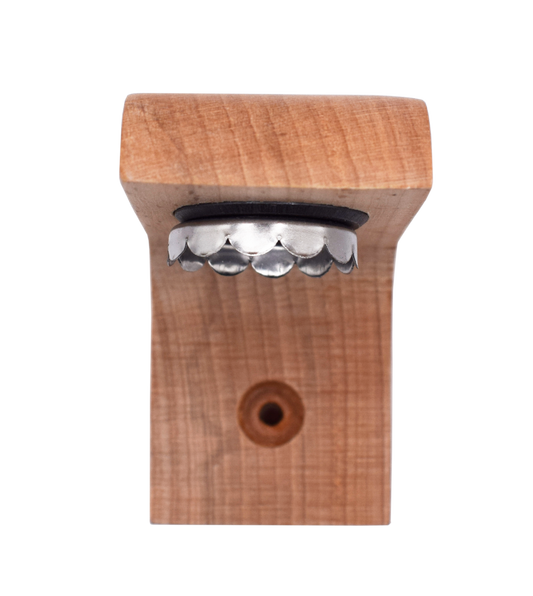 Floating magnetic soap saver